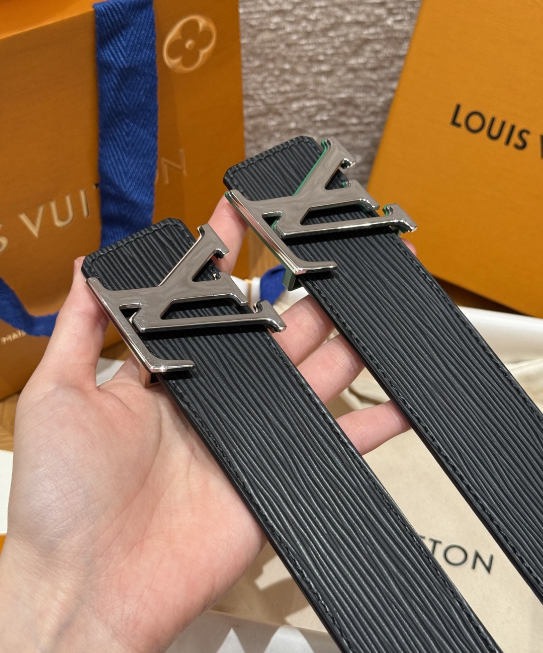 루이비통 타임리스 에피 40mm 리버시블 벨트 상세 이미지 2
