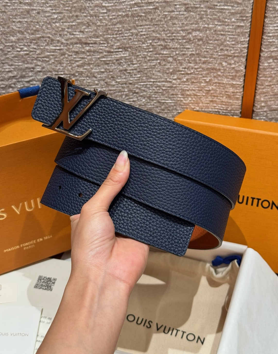 루이비통 JD350 타우릴론 리버시블 40mm 벨트 상세 이미지 2