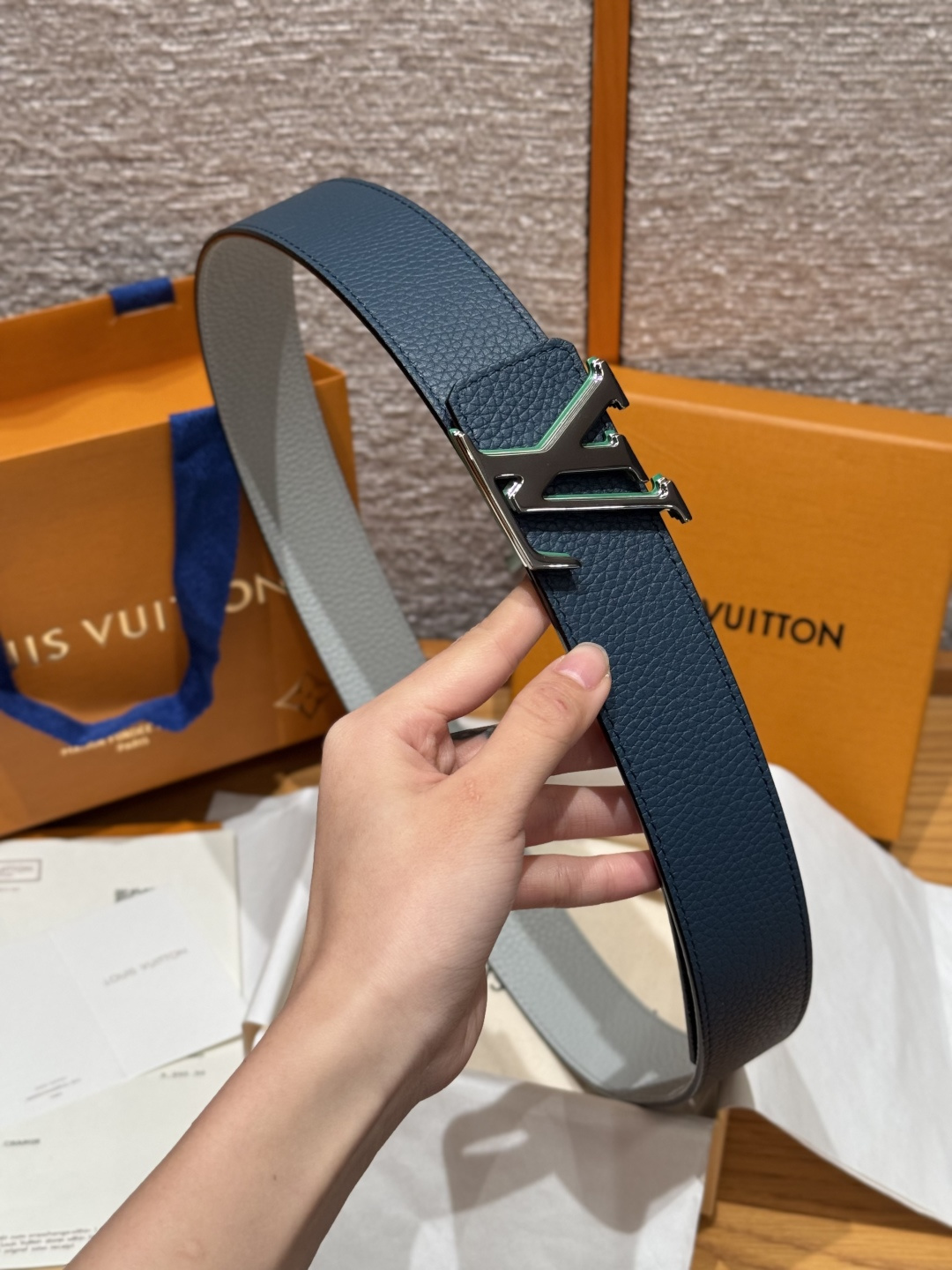 루이비통 TAURILLOB 40mm 리버시블 벨트 상세 이미지 3