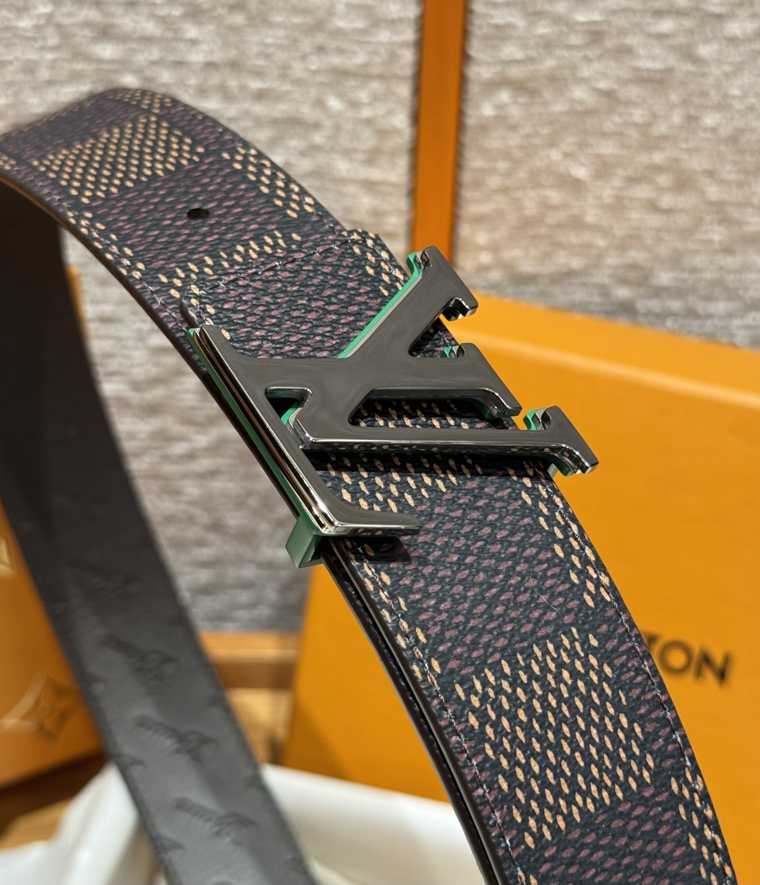 루이비통 다모플라쥬 40mm 리버시블 벨트 상세 이미지 4