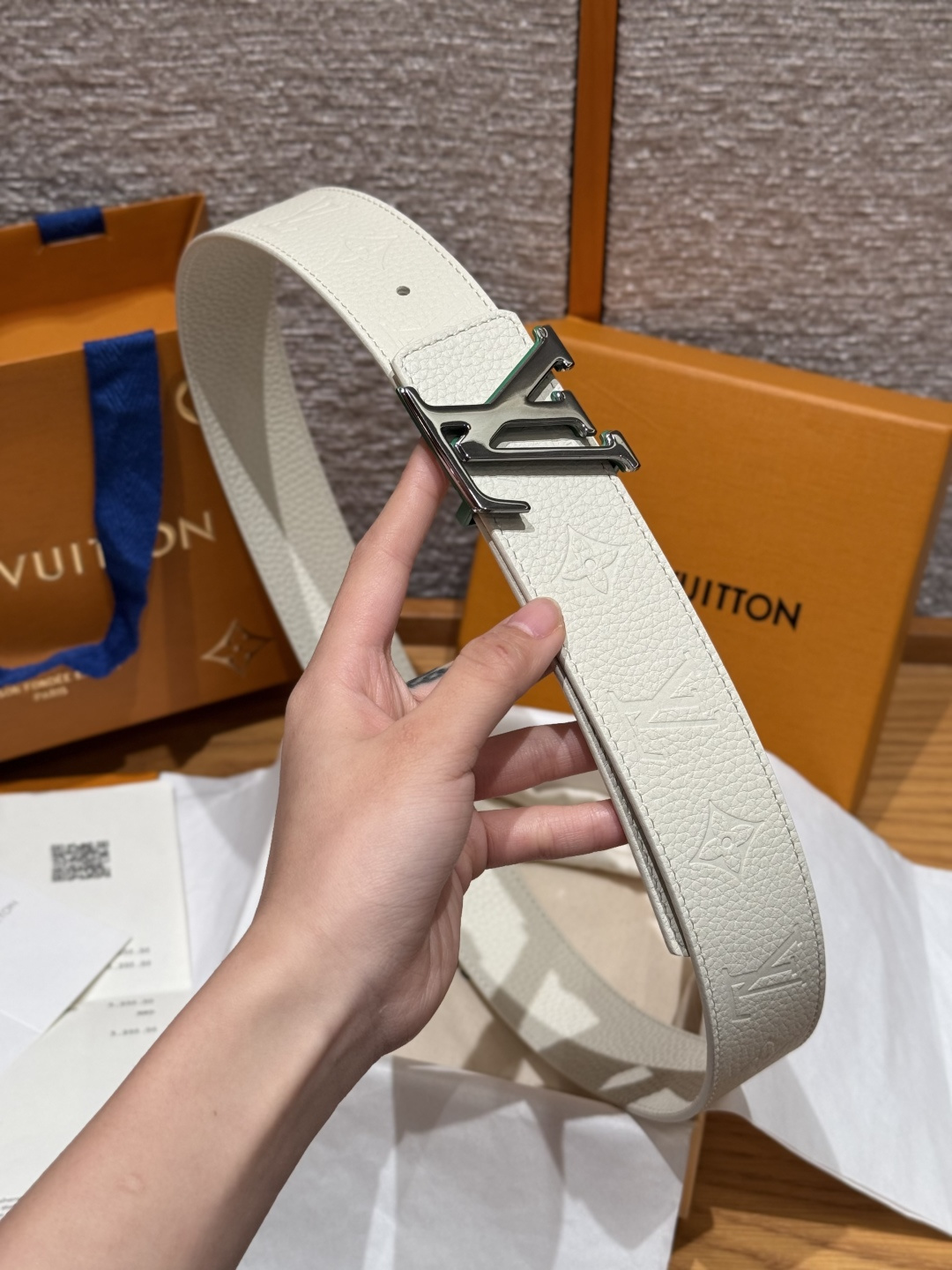 루이비통 TAURILLON 40mm 리버시블 벨트 상세 이미지 3