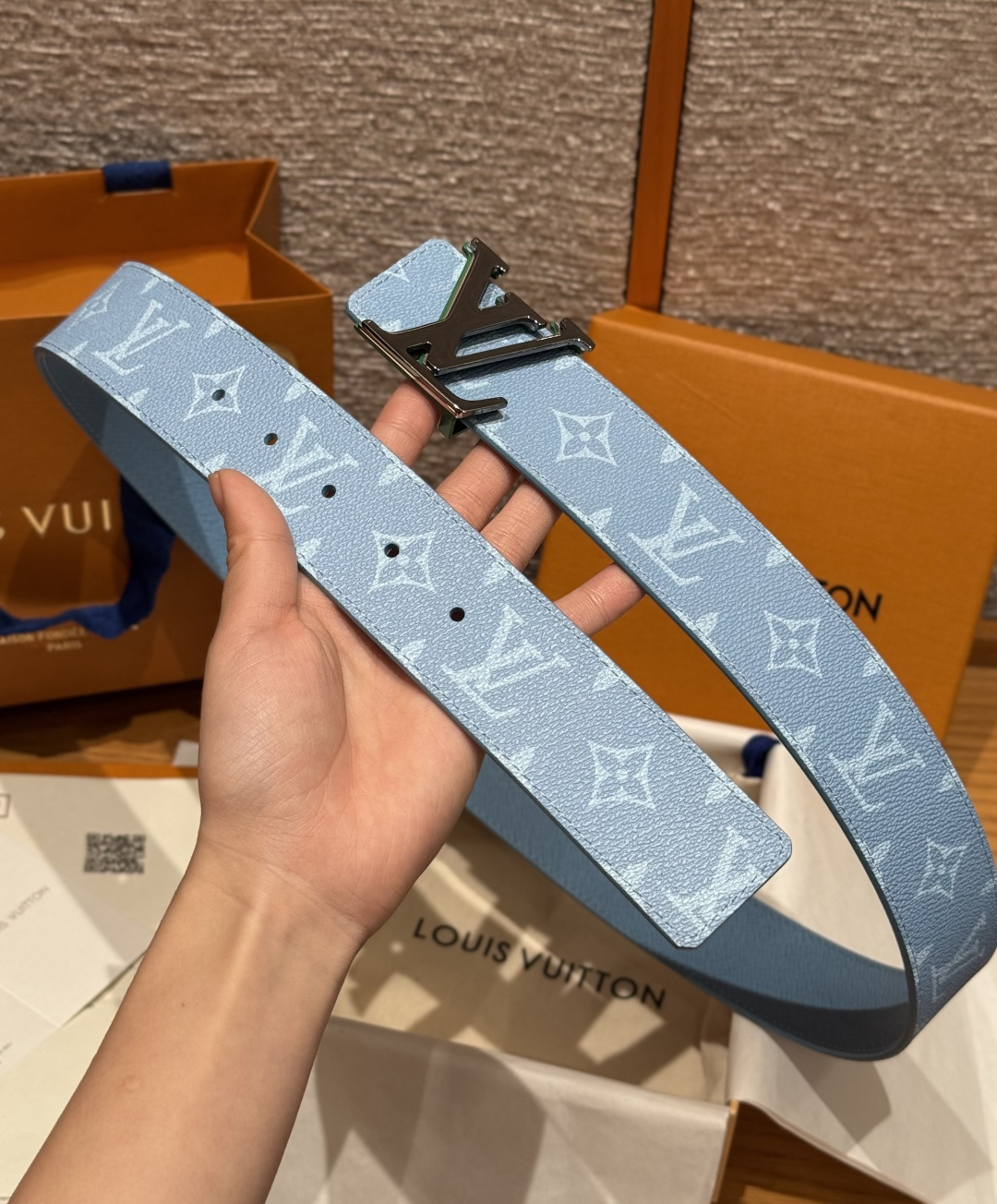 루이비통 이니셜 40mm 리버시블 벨트 상세 이미지 5