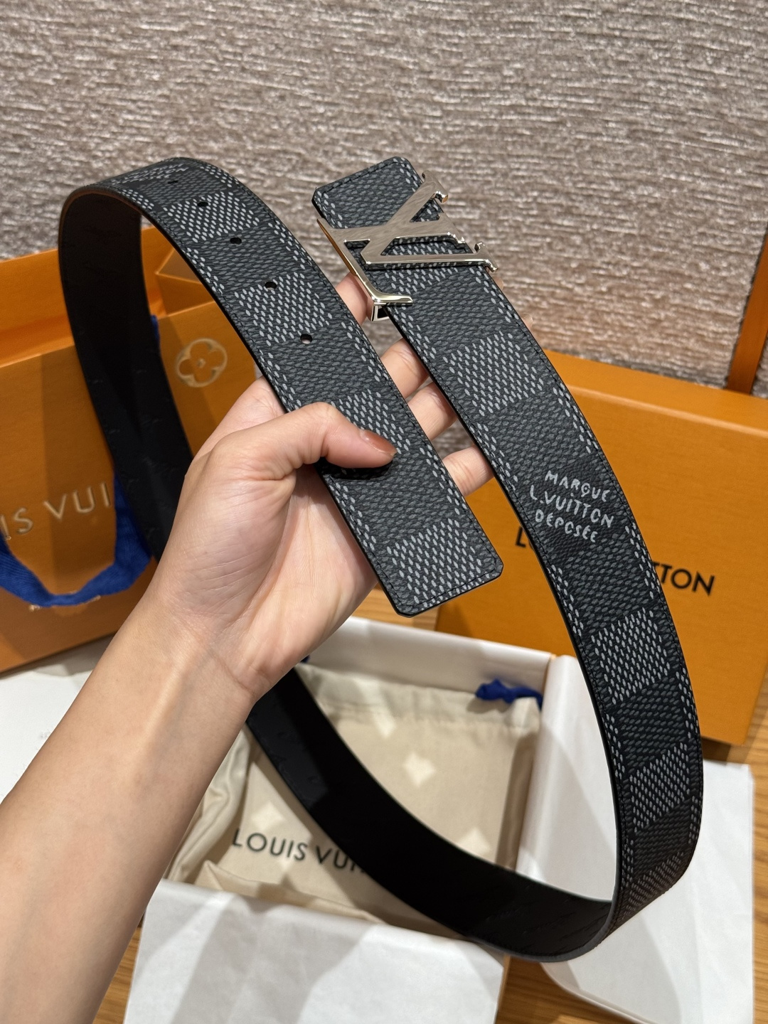 루이비통 디멘션 40mm 리버시블 벨트 상세 이미지 6