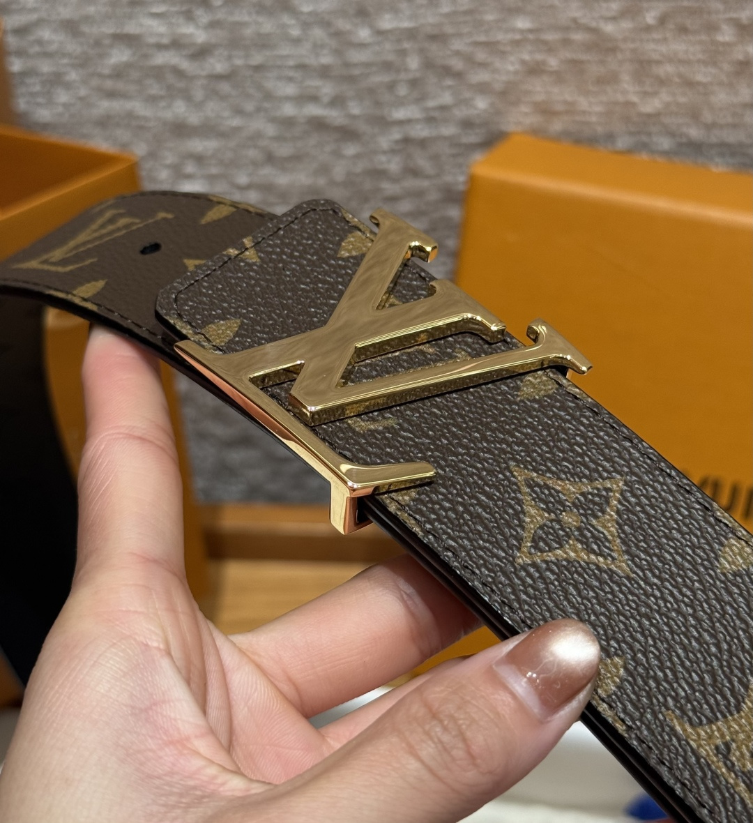 루이비통 플라워 패턴 40mm 리버서블 벨트 상세 이미지 5
