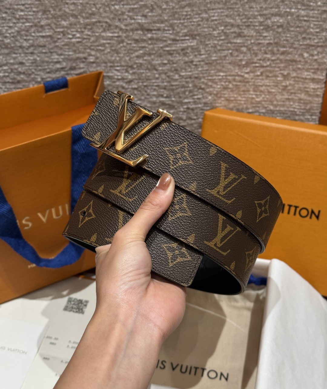 루이비통 플라워 패턴 40mm 리버서블 벨트 상세 이미지 3