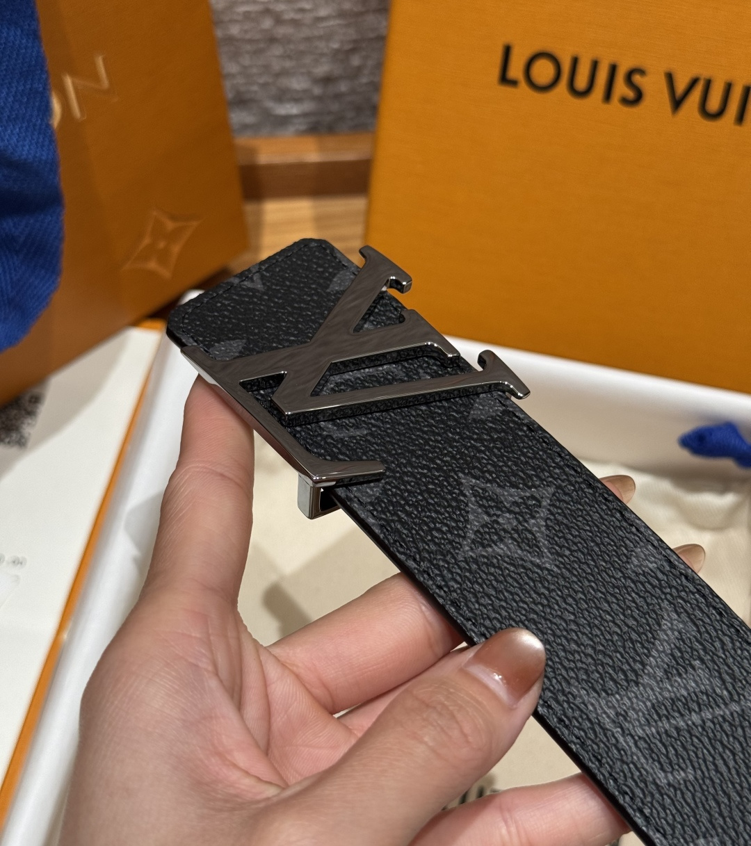 루이비통 쉐이크 40mm 리버시블 벨트 상세 이미지 7