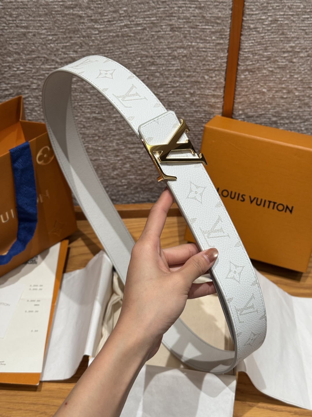 루이비통 JD350 Shake 40mm 리버시블 벨트 상세 이미지 4