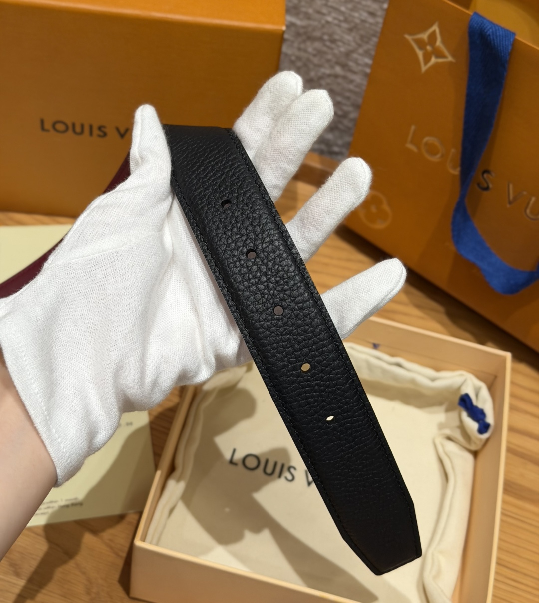 루이비통 틸트 리버서블 모노그램 소가죽 벨트 35MM 상세 이미지 5