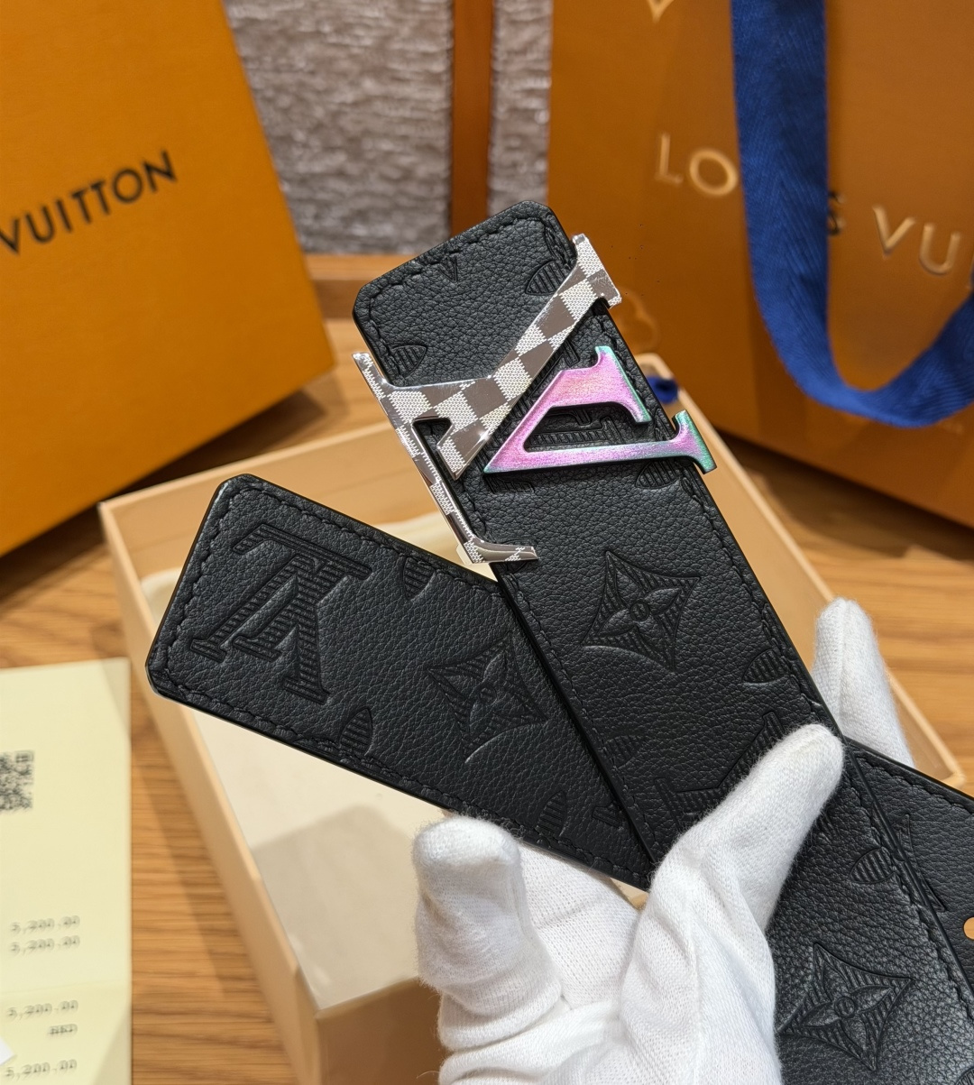 루이비통 이니셜 섀도우 40mm 리버서블 소가죽 벨트 상세 이미지 8