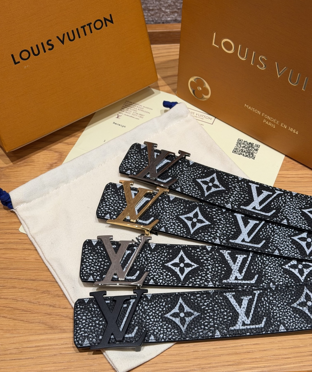 루이비통 LV 이니셜 40mm 리버시블 벨트 상세 이미지 4
