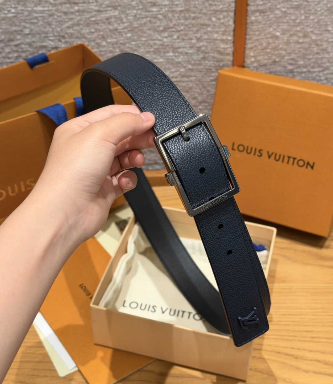 루이비통 LV 폰느프 양면 가죽 벨트 35mm 상세 이미지 9