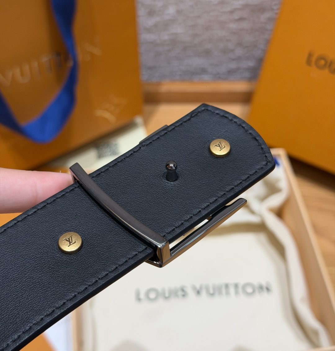 루이비통 LV 이니셜 40mm 토리옹 가죽 벨트 상세 이미지 5