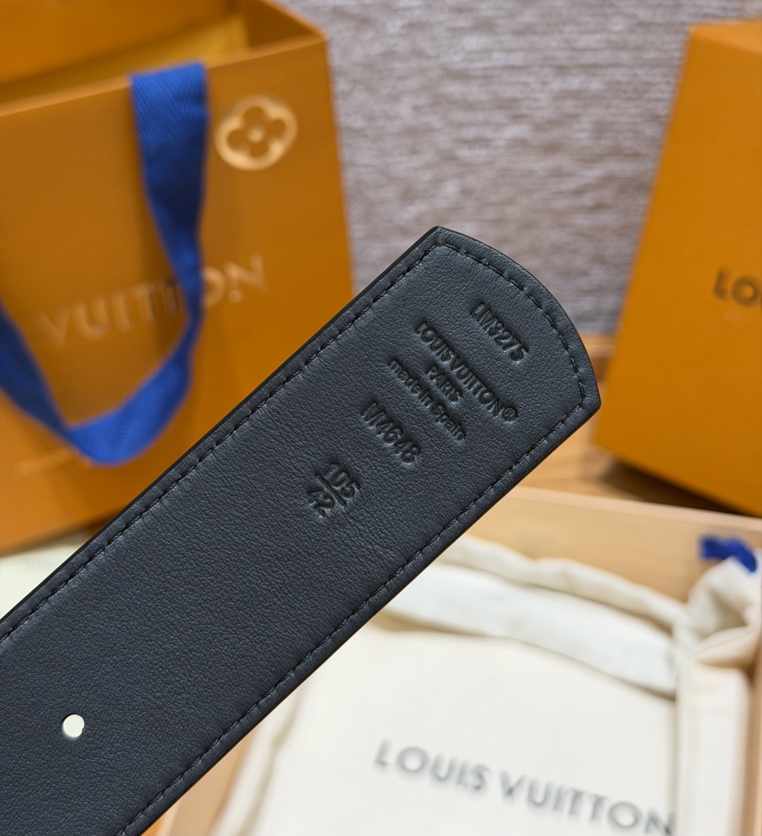 루이비통 LV 이니셜 40mm 모노그램 스터드 벨트 상세 이미지 6