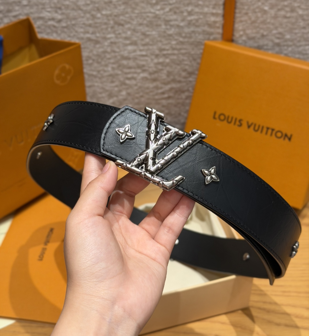 루이비통 LV 이니셜 모노그램 40mm 벨트 상세 이미지 9