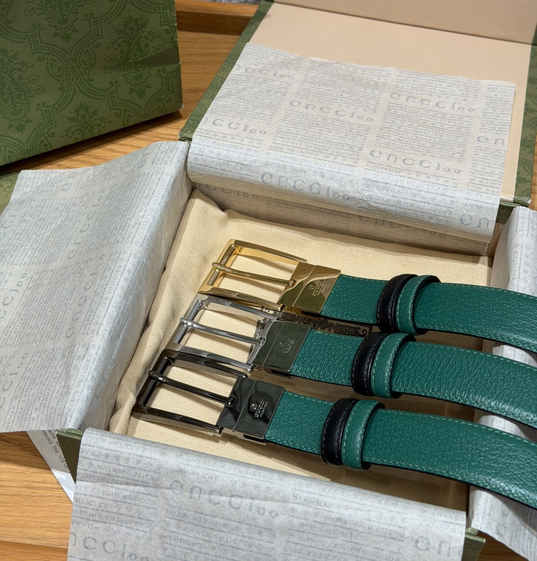 구찌 G 로고 스퀘어 버클 그레인 가죽 벨트 상세 이미지 4