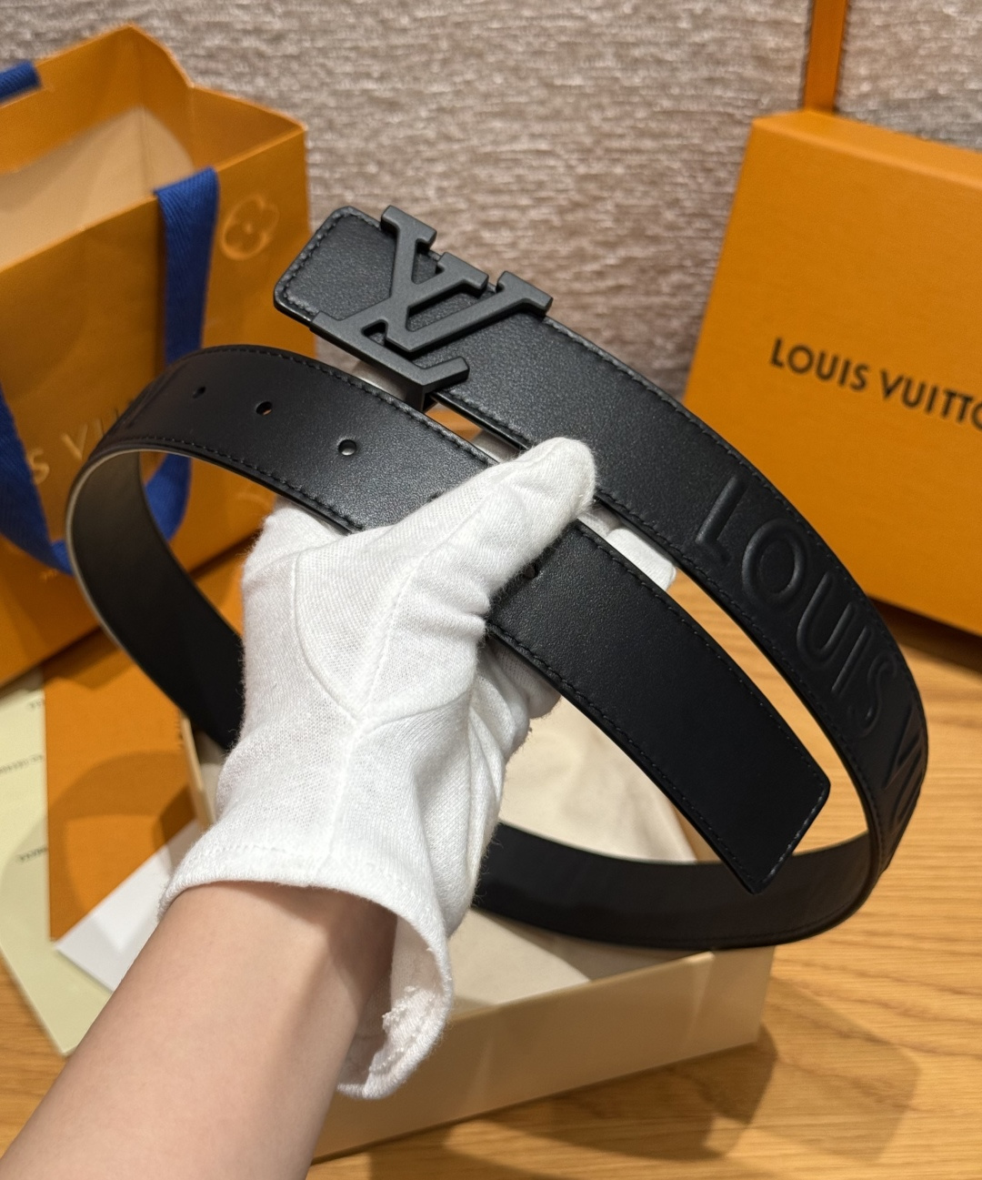 루이비통 LV 커넥트 40mm 리버서블 벨트 상세 이미지 9