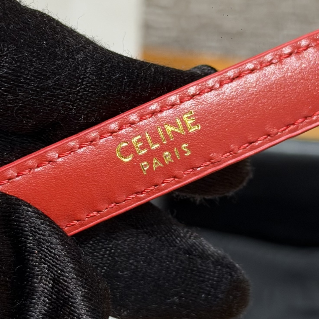 凯旋门 MAISON 13mm皮带 MAISON 13毫米皮带 TAURILLON皮革 牛皮革衬里 金色饰面-Chinese UA Cheap High Quatity Brand Clothes Bags handbags Sneakers wholesale wholesaler seller from China Factory suppliers Fashion Clothing Shoes best Quality Beautiful Price 凯旋门 MAISON 13mm皮带 MAISON 13毫米皮带 TAURILLON皮革 牛皮革衬里 金色饰面