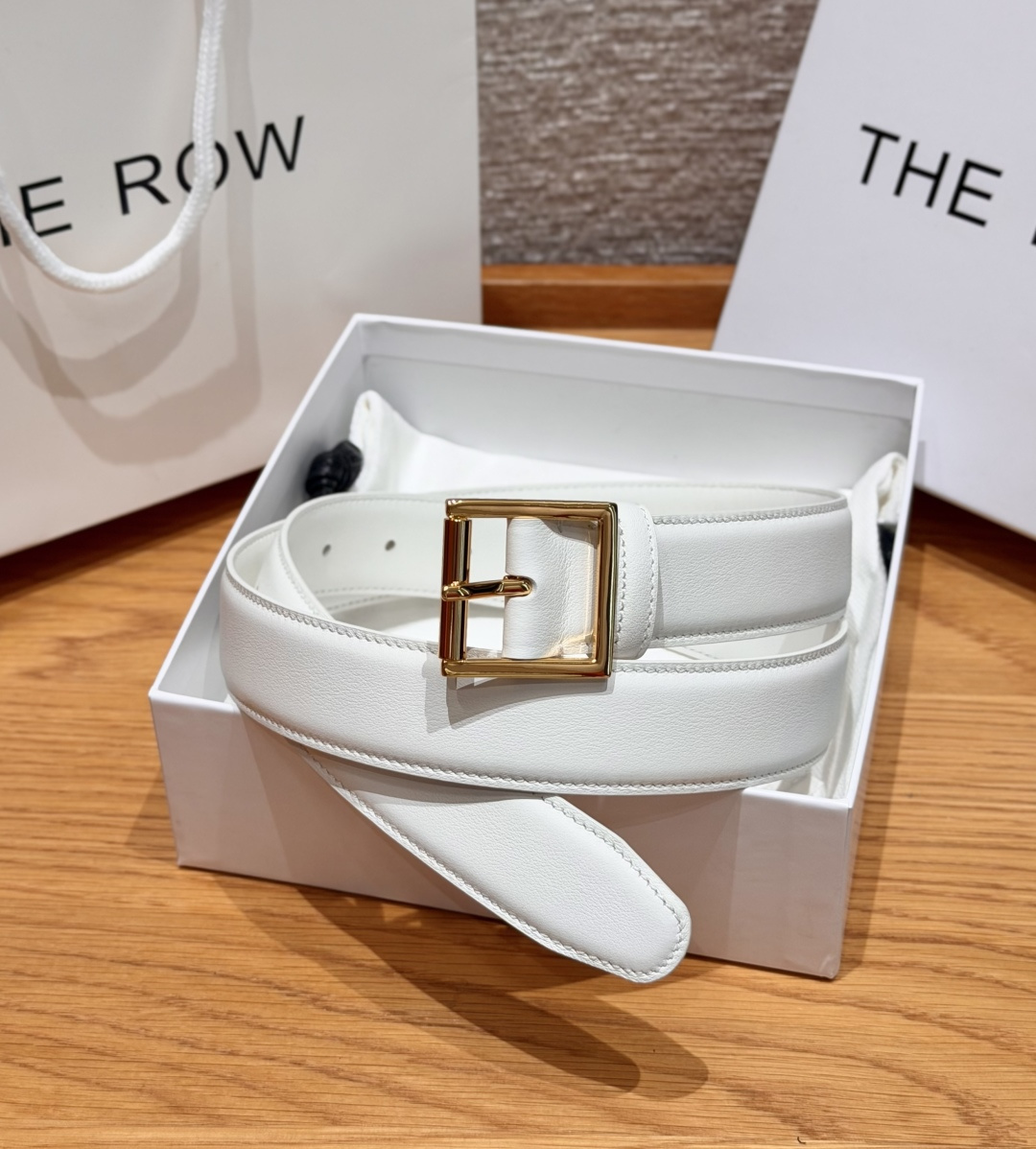THE ROWClassic Leather Belt 30mm 经典皮带 THE ROWClassic Leather Belt 30mm 经典皮带