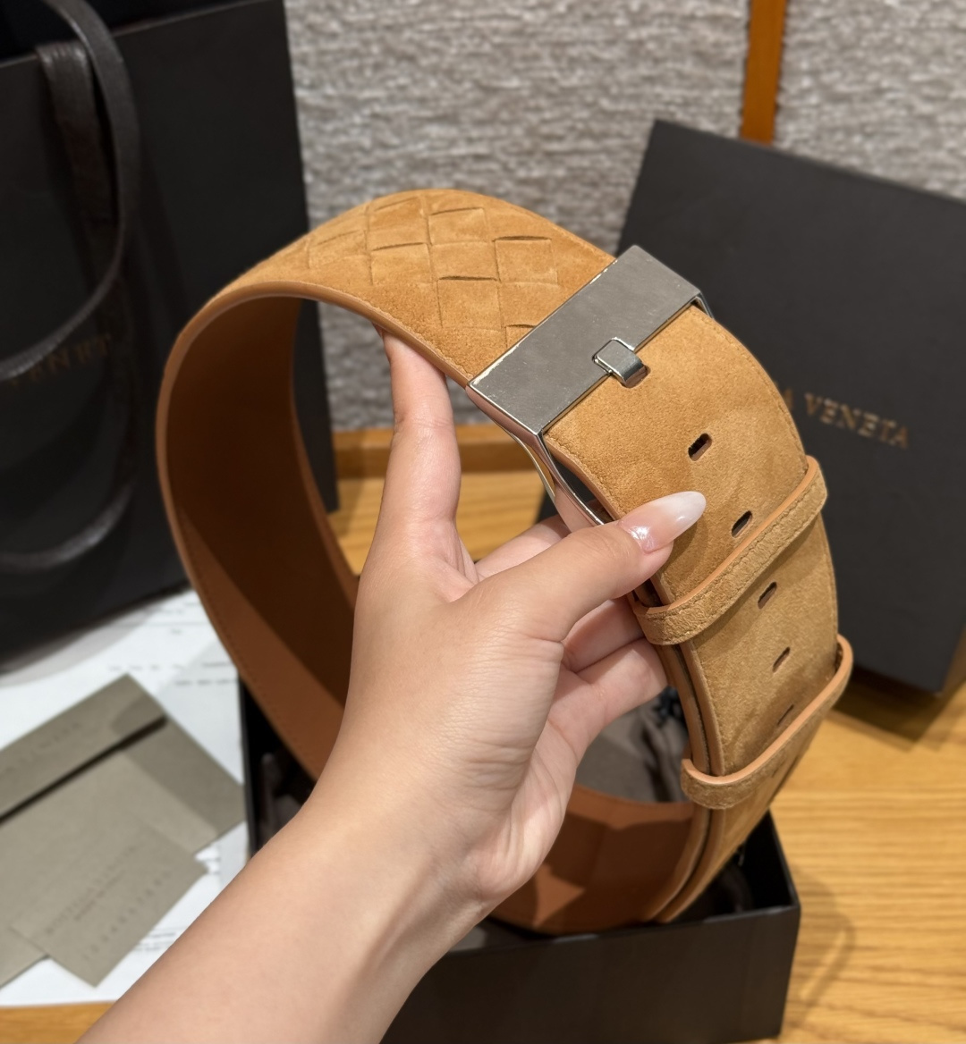 보테가베네타 브로큰업 인트레치오 스웨이드 벨트 상세 이미지 3