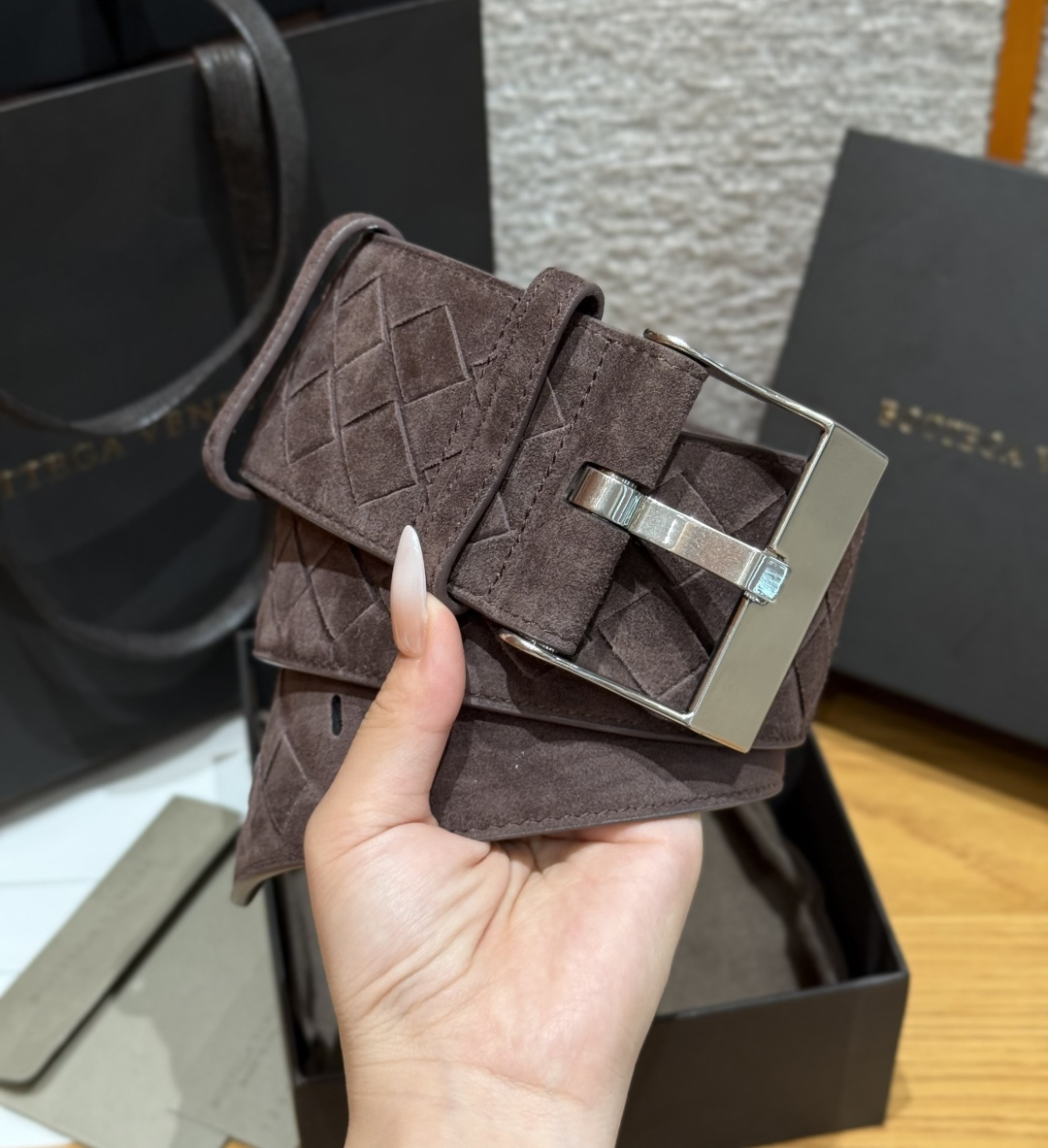 보테가베네타 인트레치오 스웨이드 벨트 상세 이미지 2