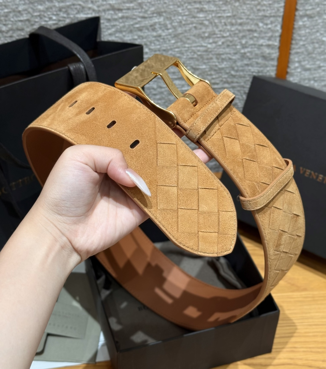 보테가베네타 인트레치아토 스웨이드 벨트 상세 이미지 4