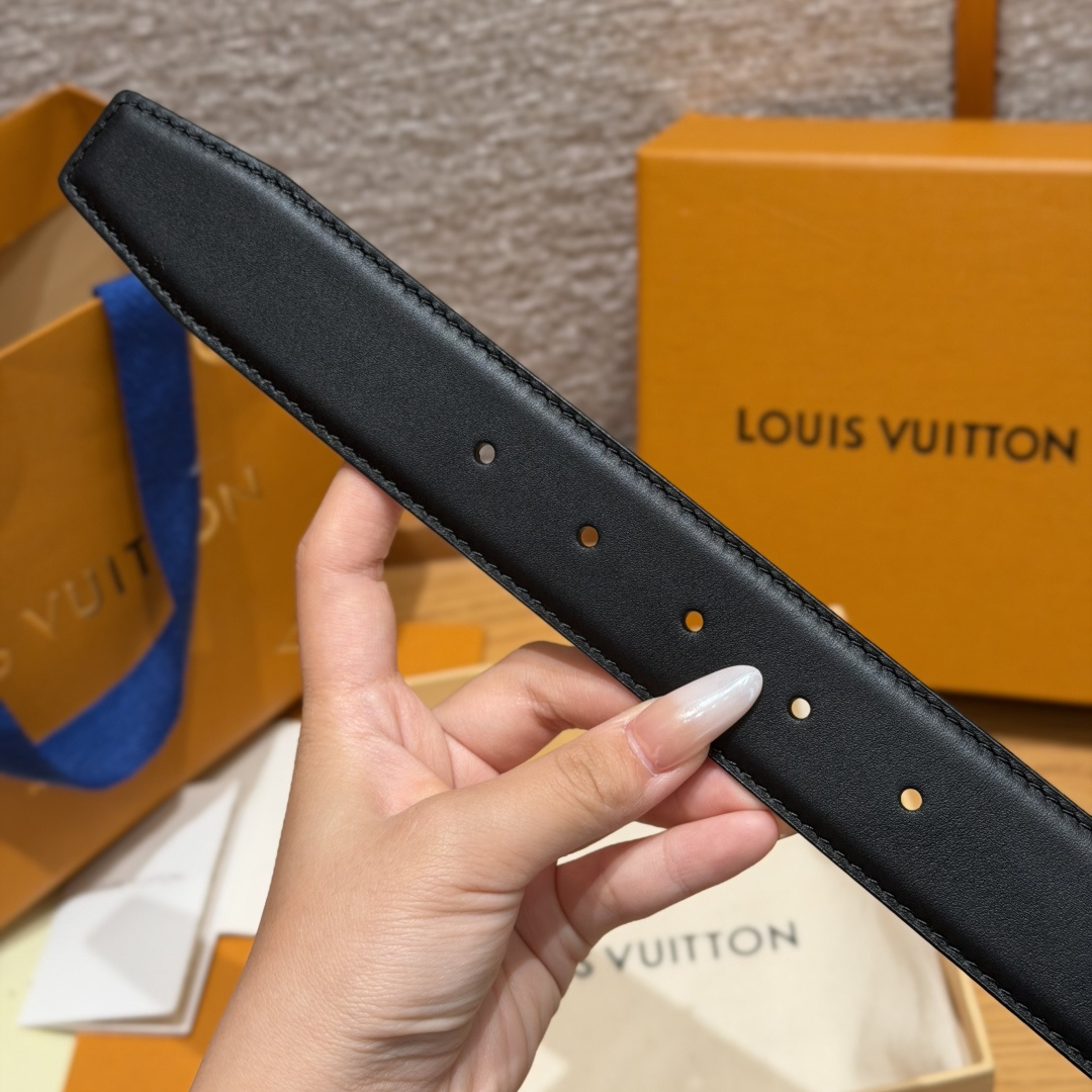 루이비통 LV 이니셜 리버시블 송아지가죽 벨트 40MM 상세 이미지 6