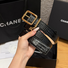 香家✨ Leather Belt with CC Charm,Crocodile Embossed Ca 香家✨ Leather Belt with CC Charm,Crocodile Embossed Ca