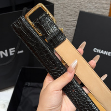 香家✨ Leather Belt with CC Charm,Crocodile Embossed Ca 香家✨ Leather Belt with CC Charm,Crocodile Embossed Ca