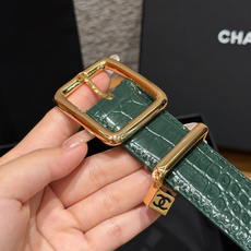香家✨ Leather Belt with CC Charm,Crocodile Embossed Ca 香家✨ Leather Belt with CC Charm,Crocodile Embossed Ca