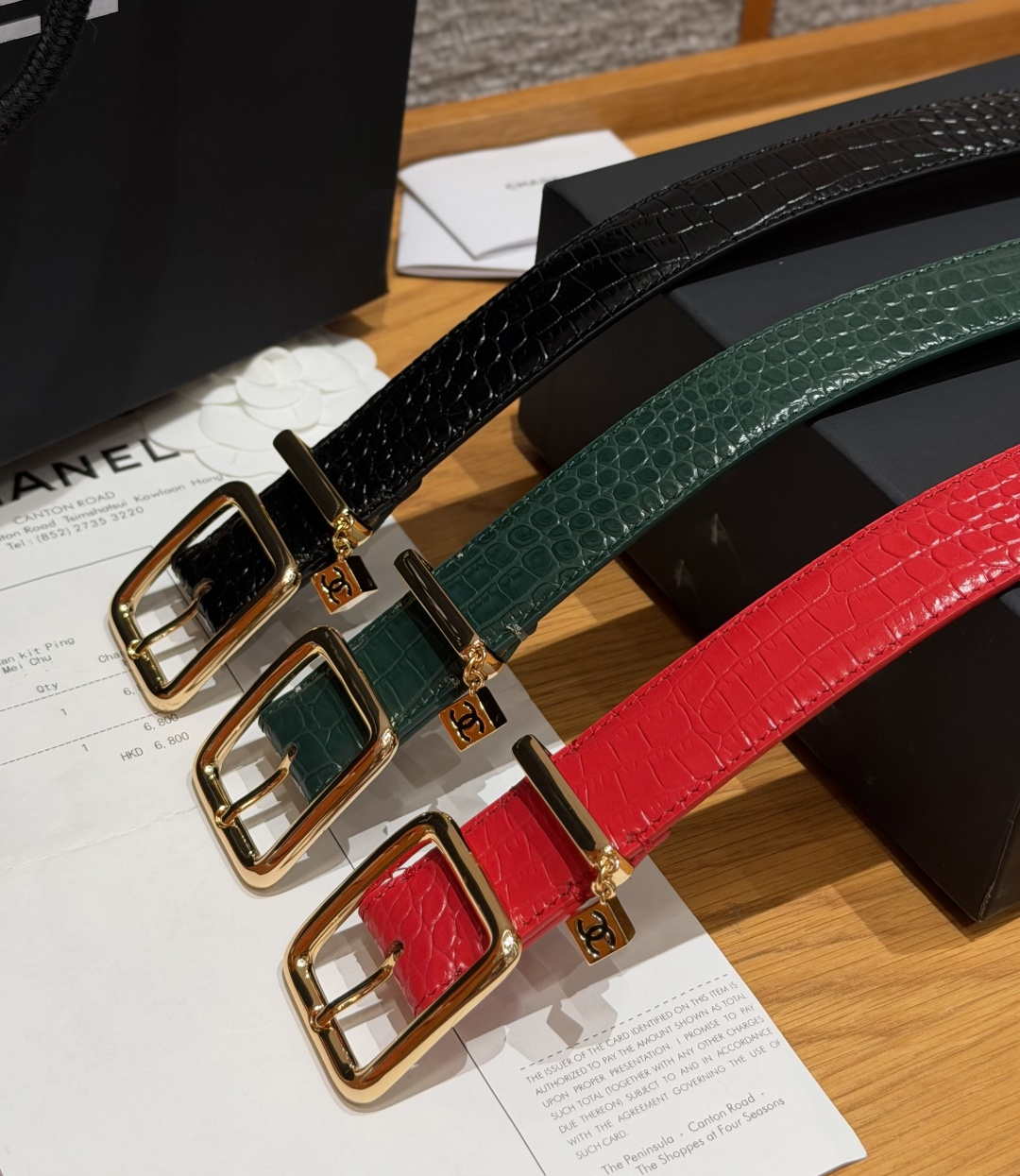 🤩香家✨ Leather Belt with CC Charm,Crocodile Embossed C