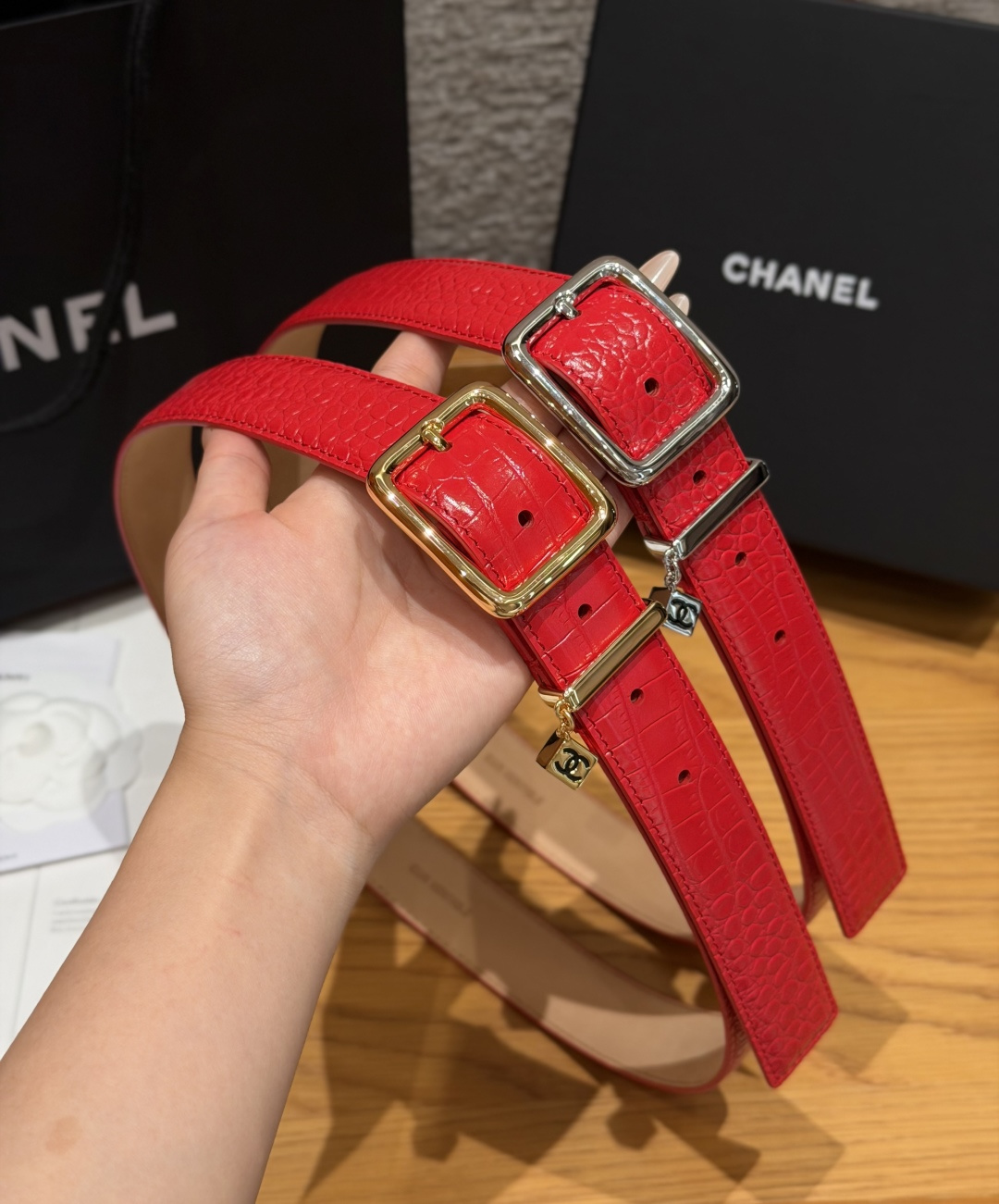 🤩香家✨ Leather Belt with CC Charm,Crocodile Embossed C