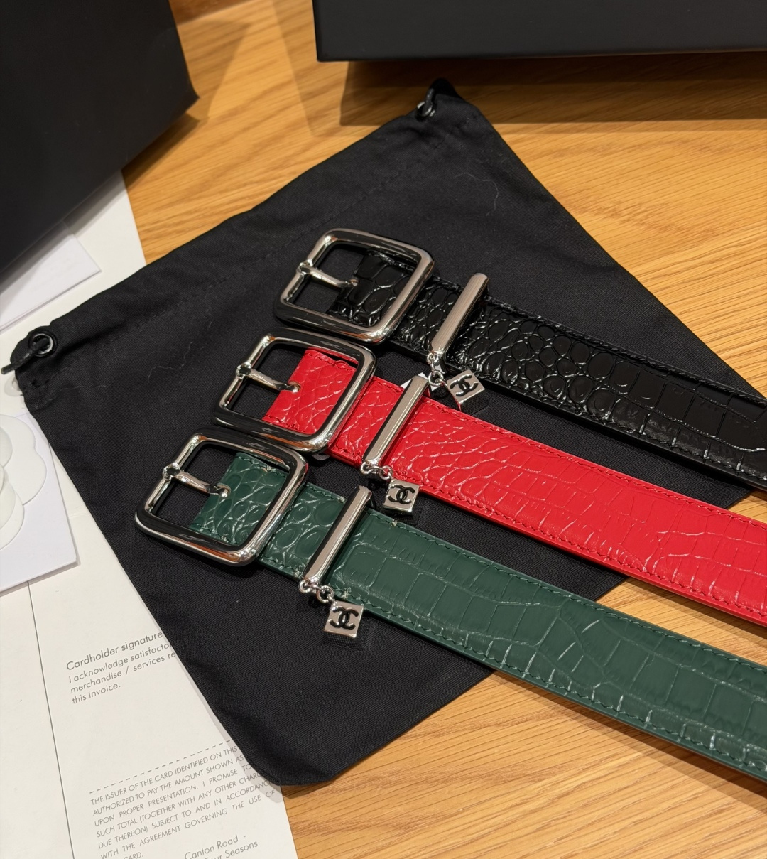 🤩香家✨ Leather Belt with CC Charm,Crocodile Embossed C