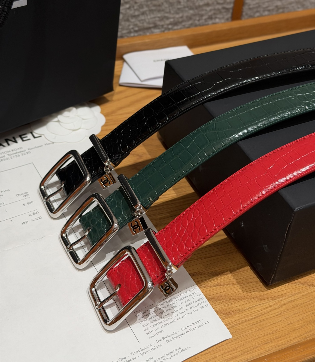 🤩香家✨ Leather Belt with CC Charm,Crocodile Embossed C
