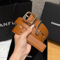 香家✨Leather Belt with CC Charm, Calfskin 30mm 带双C吊饰的皮 香家✨Leather Belt with CC Charm, Calfskin 30mm 带双C吊饰的皮