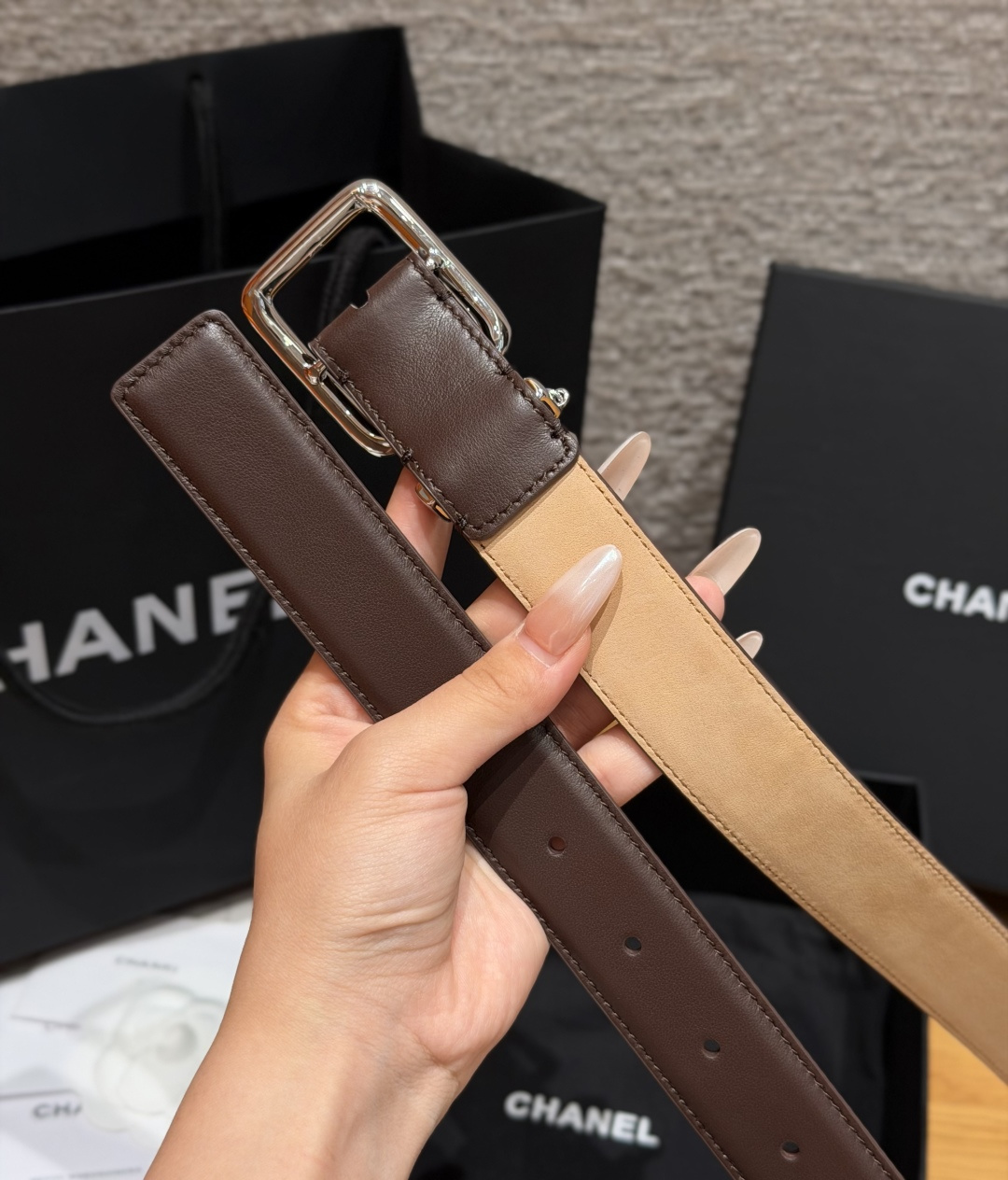 香家✨Leather Belt with CC Charm, Calfskin 30mm 带双C吊饰的皮 香家✨Leather Belt with CC Charm, Calfskin 30mm 带双C吊饰的皮