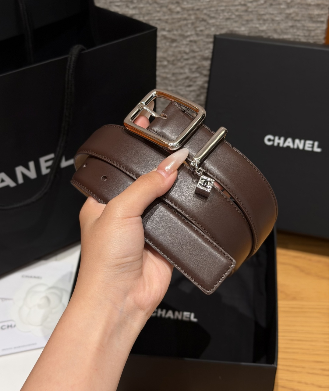 香家✨Leather Belt with CC Charm, Calfskin 30mm 带双C吊饰的皮 香家✨Leather Belt with CC Charm, Calfskin 30mm 带双C吊饰的皮
