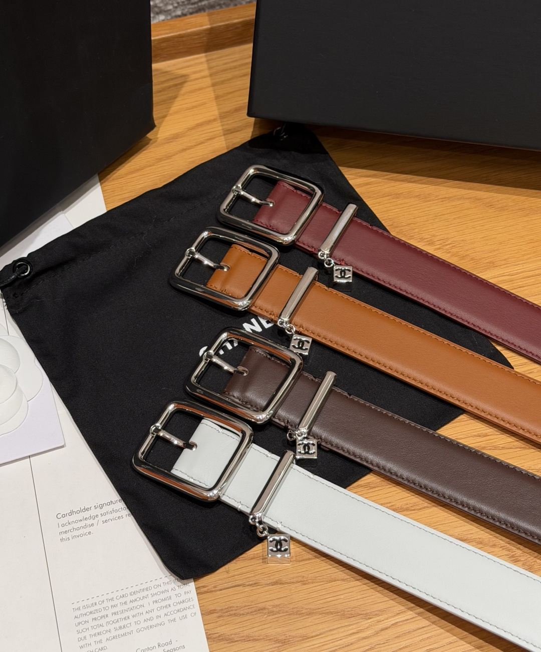 🤩香家✨Leather Belt with CC Charm, Calfskin 30mm 带双C吊饰的 🤩香家✨Leather Belt with CC Charm, Calfskin 30mm 带双C吊饰的