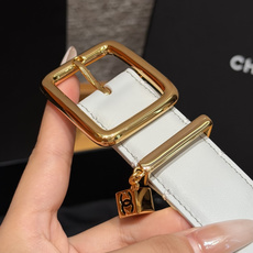 香家✨Leather Belt with CC Charm, Calfskin 30mm 带双C吊饰的皮 香家✨Leather Belt with CC Charm, Calfskin 30mm 带双C吊饰的皮