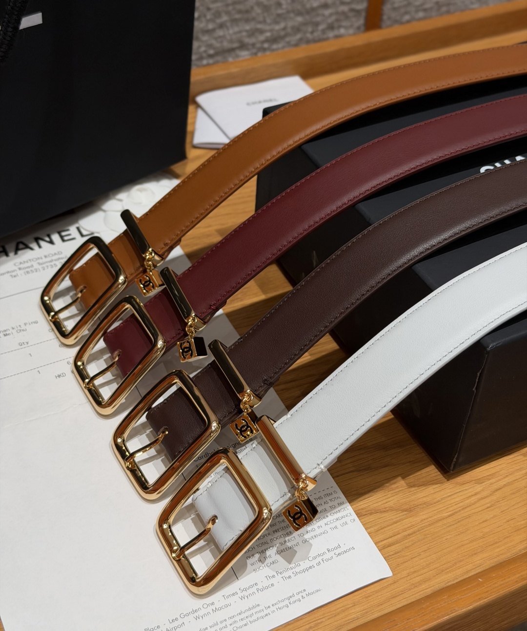 香家✨Leather Belt with CC Charm, Calfskin 30mm 带双C吊饰的皮