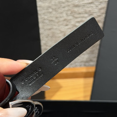 -香家✨双面小牛皮扣腰带系列 Ceinture 30 mm Réversible en Cuir de -香家✨双面小牛皮扣腰带系列 Ceinture 30 mm Réversible en Cuir de
