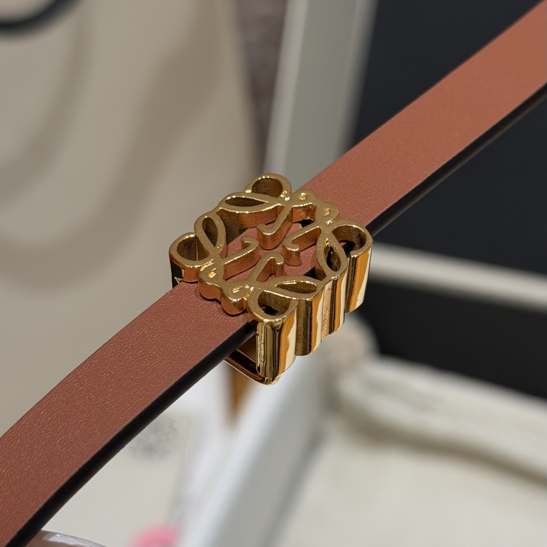 意威家✨ Reversible Anagram Belt in Smooth Calfskin 10mm