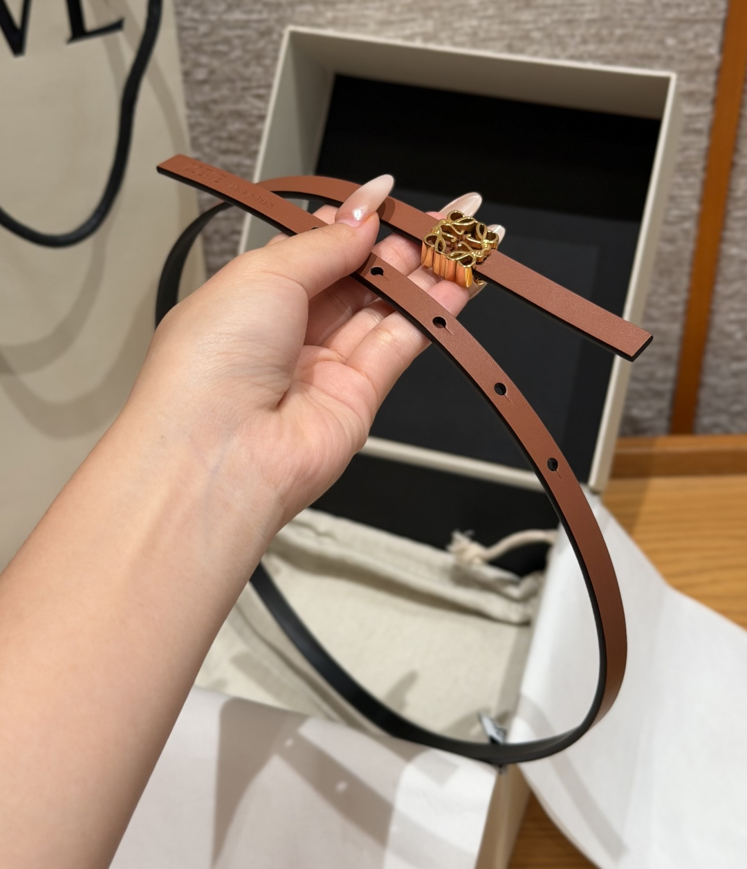 意威家✨ Reversible Anagram Belt in Smooth Calfskin 10mm