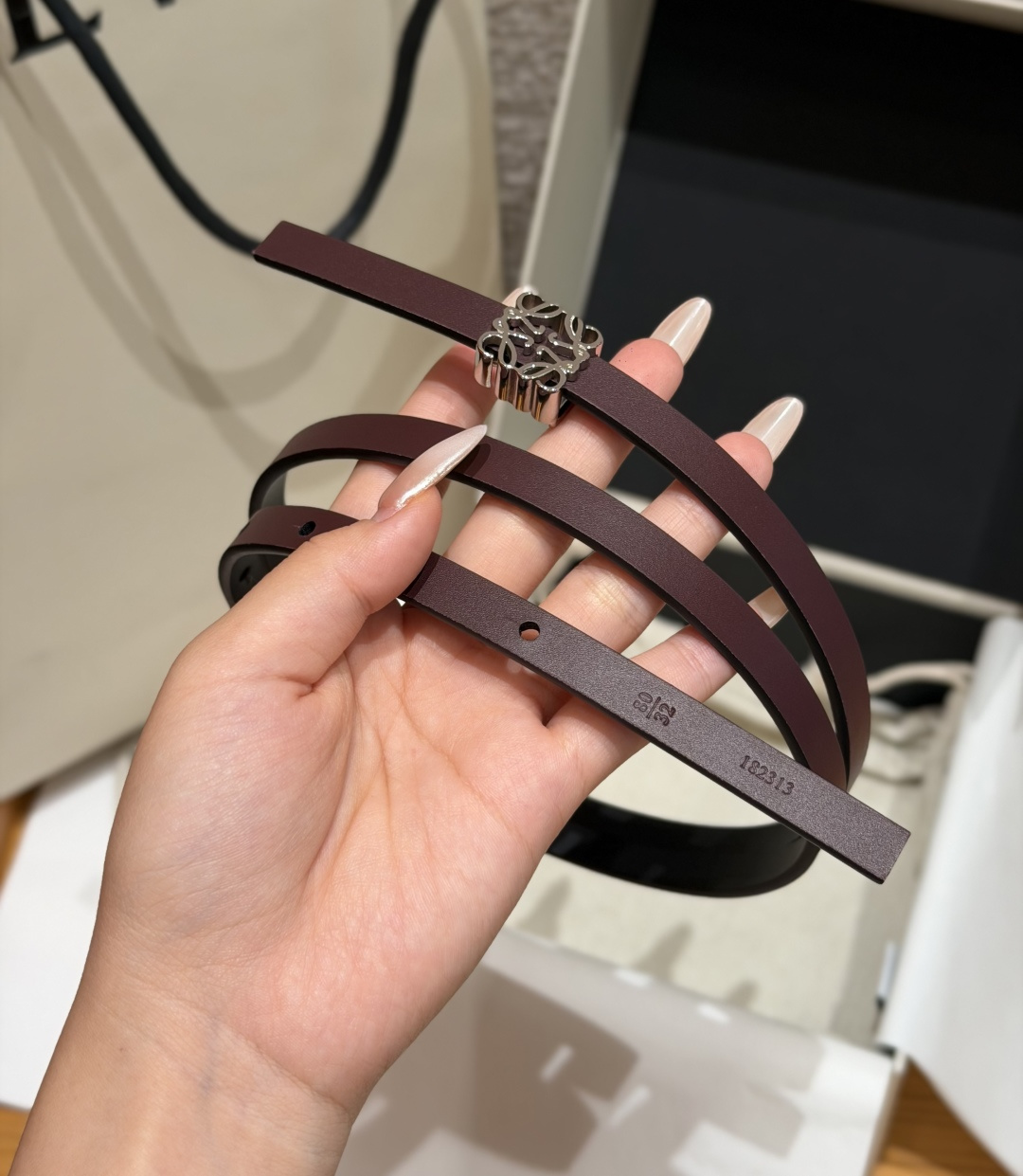 意威家✨ Reversible Anagram Belt in Smooth Calfskin 10mm