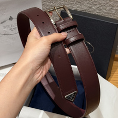 普家✨ Leather Belt 33mm 皮革腰带此款腰带设计简约精致,采用细腻皮革打造,呈现柔软自然 普家✨ Leather Belt 33mm 皮革腰带此款腰带设计简约精致,采用细腻皮革打造,呈现柔软自然