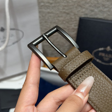 普家✨ Leather Belt 33mm 皮革腰带此款腰带设计简约精致,采用细腻皮革打造,呈现柔软自然 普家✨ Leather Belt 33mm 皮革腰带此款腰带设计简约精致,采用细腻皮革打造,呈现柔软自然