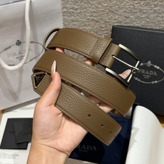 普家✨ Leather Belt 33mm 皮革腰带此款腰带设计简约精致,采用细腻皮革打造,呈现柔软自然 普家✨ Leather Belt 33mm 皮革腰带此款腰带设计简约精致,采用细腻皮革打造,呈现柔软自然