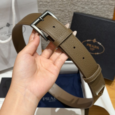普家✨ Leather Belt 33mm 皮革腰带此款腰带设计简约精致,采用细腻皮革打造,呈现柔软自然 普家✨ Leather Belt 33mm 皮革腰带此款腰带设计简约精致,采用细腻皮革打造,呈现柔软自然