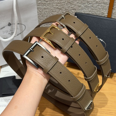 普家✨ Leather Belt 33mm 皮革腰带此款腰带设计简约精致,采用细腻皮革打造,呈现柔软自然 普家✨ Leather Belt 33mm 皮革腰带此款腰带设计简约精致,采用细腻皮革打造,呈现柔软自然