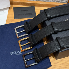 普家✨ Leather Belt 33mm 皮革腰带此款腰带设计简约精致,采用细腻皮革打造,呈现柔软自然 普家✨ Leather Belt 33mm 皮革腰带此款腰带设计简约精致,采用细腻皮革打造,呈现柔软自然
