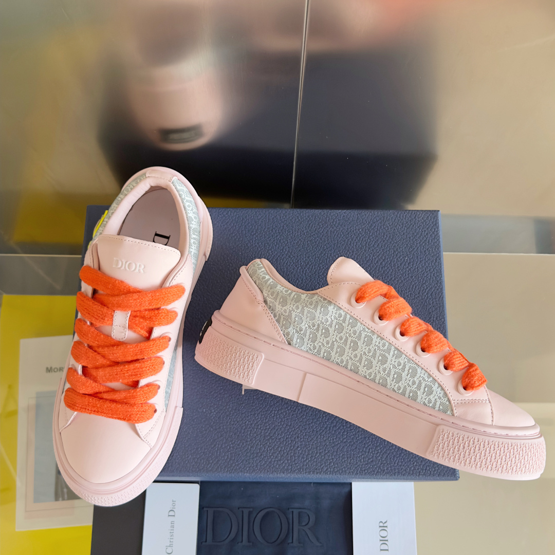 顶级版本:情侣款
迪奥Dior B33系列 最新蛇年限定 情侣款 休闲 运动鞋 滑板鞋
原版购入开发 做